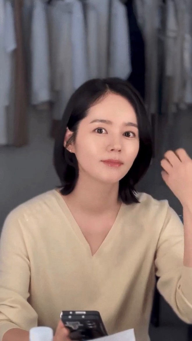 Han Ga In gây sốt với nhan sắc đỉnh cao. 