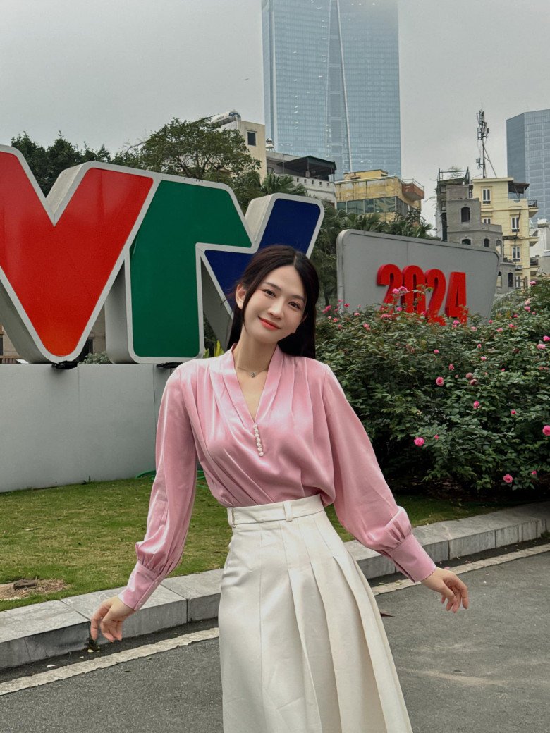 Mới đây, cô nàng vừa đăng tải lên trang cá nhân hình ảnh mới liền nhận được cơn mưa lời khen.