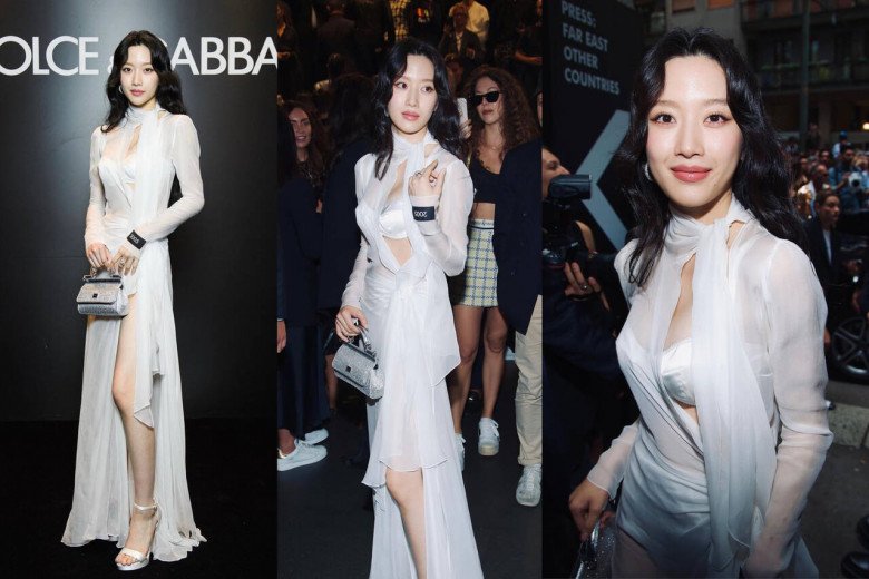 Vào tháng 9.2023, Moon Ga Young ngồi hàng ghế đầu tại Milan Fashion Week trong chiếc váy trắng xuyên thấu với những đường cut-out táo bạo lộ nội y. 