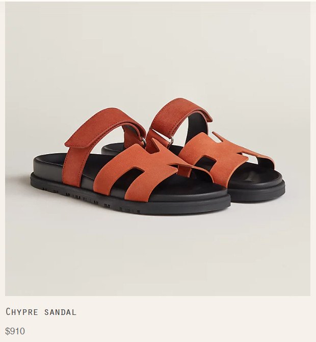 Mẫu sandal này trên website chính thức của Hermes được bán với giá 910 USD (tương đương 22.4 triệu đồng)