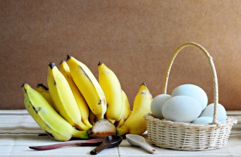 Cô thực hiện chế độ ăn kiêng lành mạnh.