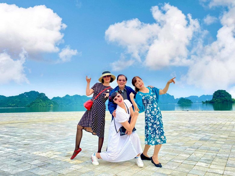 Chị gái ruột của danh hài Vân Dung từng đi thi hoa hậu giờ ra sao: 50 tuổi vẫn trẻ xinh, sành điệu - 3