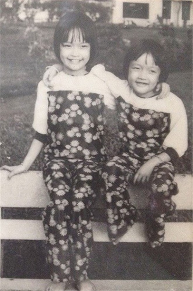 Từ nhỏ, Vân Trang đã xinh xắn, trong khi Vân Dung tự nhận xét mình xấu.