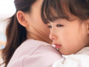 Làm mẹ - Con gái lớp 2 đã trộm 200 nghìn mang đến lớp, nghe bạn con khai lý do, tôi cho thêm tiền 2 đứa trẻ