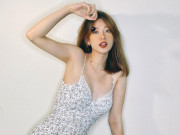 Thời trang - Hotgirl World Cup làm vợ Jaykii: Sau sinh vẫn "gọt" dáng đẹp như mơ, chuyên trị áo không dây