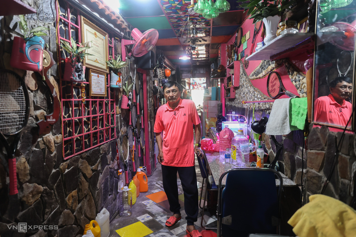 Căn nhà toàn màu hồng của người đàn ông Sài Gòn - 4
