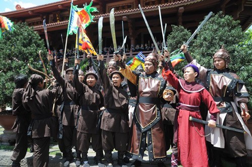 amp;#34;Mỏi tay nhặt sạnamp;#34; phim cổ trang Việt, phát hiện lỗi sai nghiêm trọng - 16