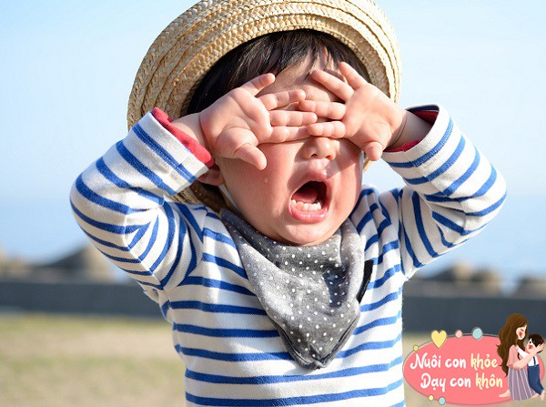 Những trẻ hay quấy khóc thường có nhiều năng lượng hơn.