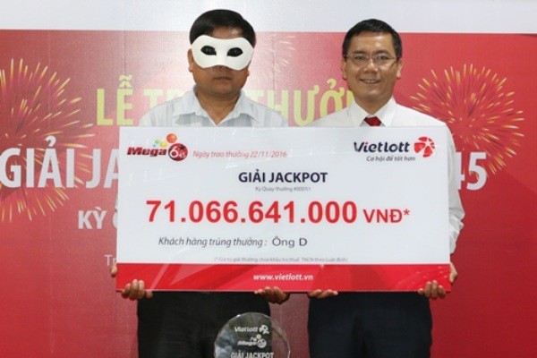 emAnh Dũng trốn chui trốn lủi sau khi trúng hơn 70 tỷ đồng./em