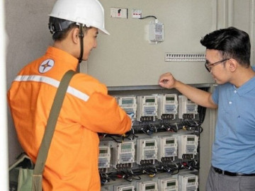 Tin tức 24h: Hóa đơn tiền điện tăng gấp đôi do đâu?
