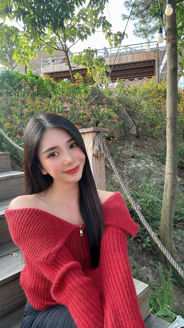 img srchttps://cdn.eva.vn/upload/1-2024/images/2024-03-05/moi-quan-he-cua-quang-le-va-nguoi-yeu-cu-xinh-dep-chia-tay-van-ngu-chung-gio-ra-sao-425014949_3330897440547796_8767629441077690686_n-1709632077-506-width780height1387.jpg width660 /