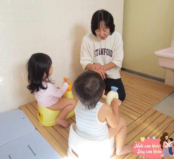 Một số trẻ có tính cách nhút nhát và nhạy cảm nên ngại bày tỏ nhu cầu.
