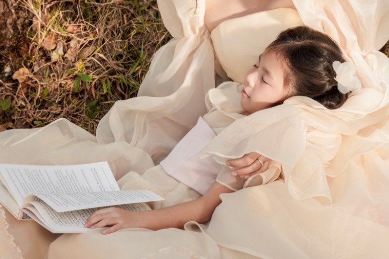 Sản phẩm âm nhạc mới của O Sen có sự góp mặt của con gái Tâm An (Mì Mí).