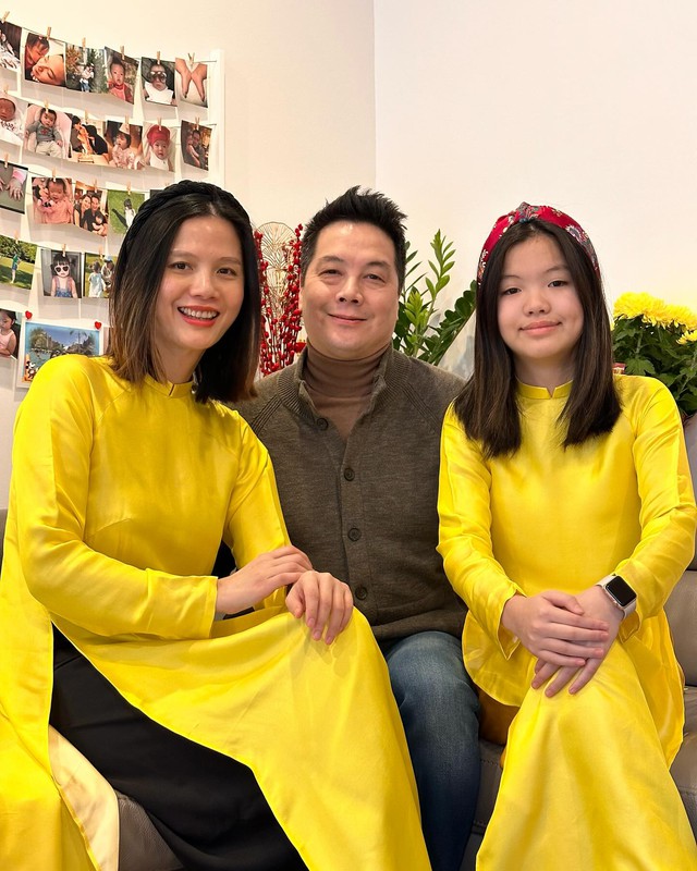 Nữ diễn viên cũng hạnh phúc tiết lộ, chồng cô là người đàn ông của gia đình, rất đảm việc nhà, luôn san sẻ với cô trong việc chăm sóc con. Xa Vbiz đã lâu nhưng cuộc sống của Vân Anh vẫn được công chúng quan tâm. Trên trang cá nhân, nữ diễn viên thường xuyên chia sẻ hình ảnh đời thường hạnh phúc bên gia đình. Những khoảnh khắc tình cảm của vợ chồng Vân Anh khiến bạn bè và khán giả mến mộ cũng vui lây. Dưới các bài đăng của nữ diễn viên, nhiều khán giả vẫn yêu mến gọi cô là Ngọc Diệp.