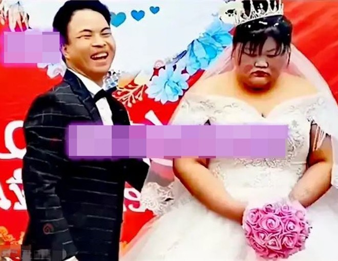 Chú rể điển trai cưới cô dâu kém sắc, ngỡ ngàng thái độ của 2 nhân vật chính trong ngày cưới - 1