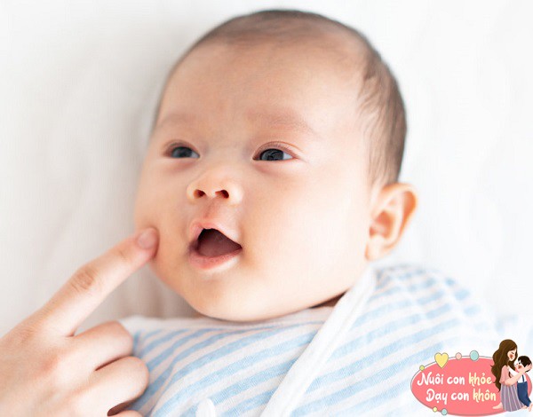 Trẻ có thể tương tác với mẹ, mang lại những phút giây thư giãn và thú vị hơn.