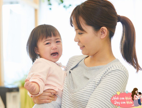 Trẻ bước vào mẫu giáo thường kèm theo nỗi lo lắng chia ly, có thể quấy khóc.