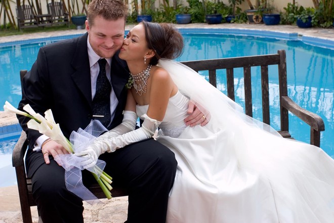 Cựu siêu mẫu hạnh phúc bên chồng.