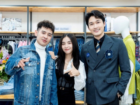 "Bố Gấu" Hoàng Hải "bị thời gian bỏ quên", trẻ ngang Đình Tú khi đứng chung khung hình