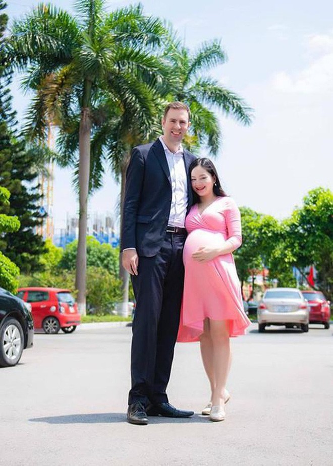 Cặp đôi có cuộc sống hôn nhân hạnh phúc dù Lan Phương từ chối tổ chức đám cưới.