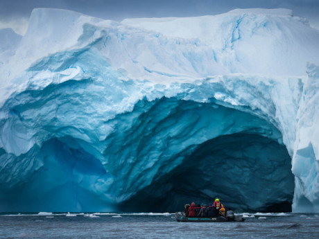 Một tháng thám hiểm Nam Cực của nhiếp ảnh gia Việt
