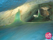 Clip Eva - Vẻ đẹp huyền bí của hang động băng lớn nhất thế giới