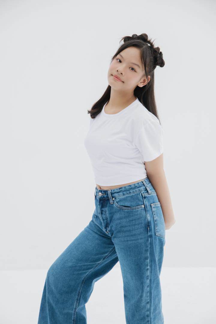 Ở tuổi 12, con gái Phạm Quỳnh Anh ra dáng thiếu nữ.