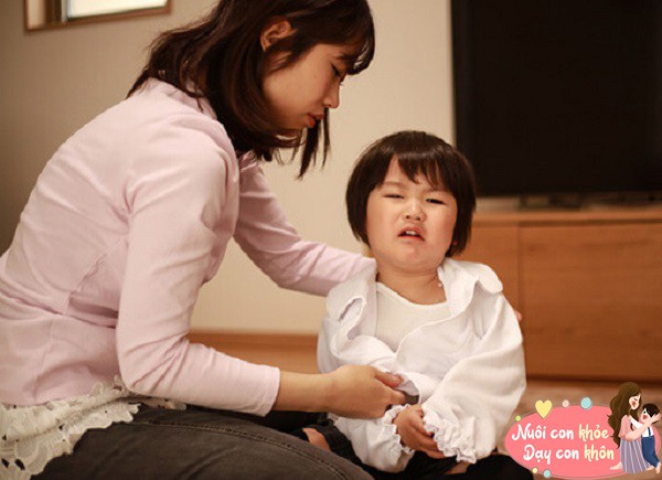 Nếu bố mẹ luôn sắp xếp sẵn mọi thứ quá chu đáo, dễ khiến trẻ dần đánh mất khả năng làm chủ cuộc sống và tự lập.