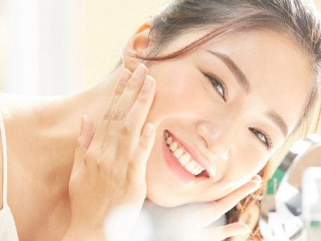 Bác sĩ da liễu chỉ cách giúp mắt đỡ thâm và mọng