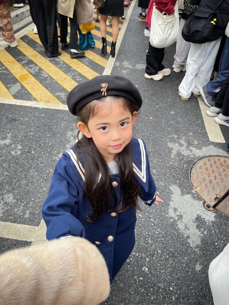 Sao Việt 24h: amp;#34;Tiểu thưamp;#34; nhà Mai Hồ chiếm spotlight tại sinh nhật Mai Thu Huyền, được tiết lộ giỏi ngoại giao hơn mẹ - 4