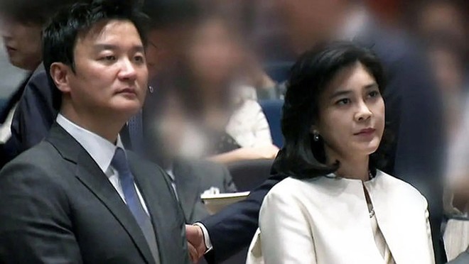 Vụ li hôn của vợ chồng Lee Boo Jin cũng không kém phần ầm ĩ so với lúc kết hôn.