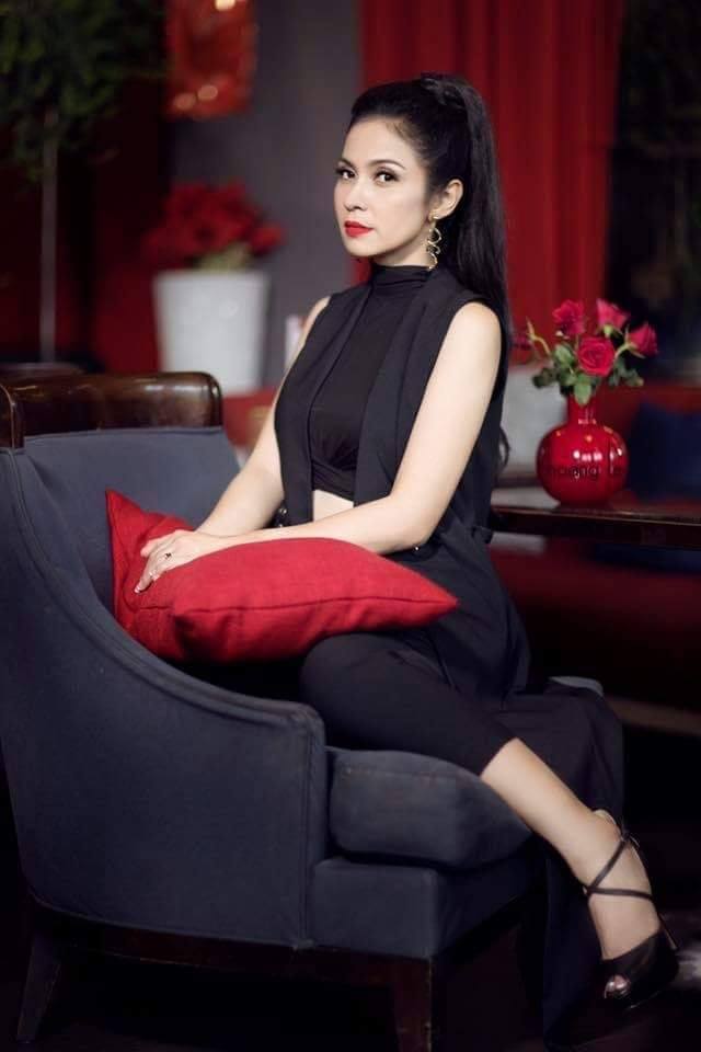 Việt Trinh cho biết amp;#34;Tôi sống giờ như kiểu về vườnamp;#34; nhưng nhìn cơ ngơi 2.500m2 ai cũng phải ao ước - 11