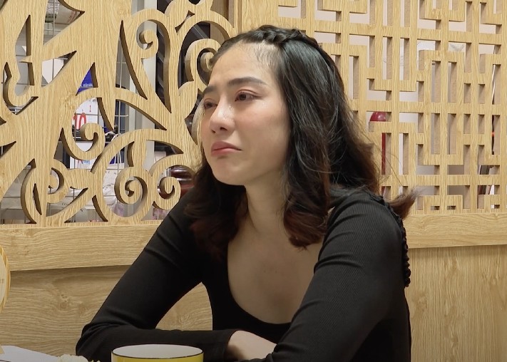 Nữ diễn viên được cha dượng chăm lo nhưng giờ ông đã qua đời.