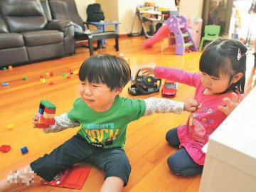 Con lớn lên đánh mất nhiều cơ hội trong cuộc sống vì 5 hành vi tiết kiệm hình thành từ nhỏ mà cha mẹ không để ý