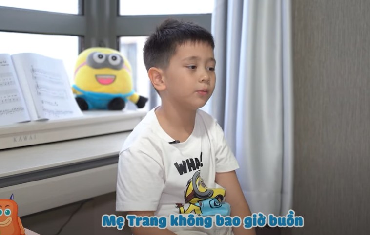 Con trai Thảo Trang cho rằng mẹ không bao giờ buồn.