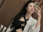 Làm đẹp - Cựu Hoa khôi hàng không phô diễn đường cong lấp ló với áo tắm, đẹp "mòn con mắt" là đây!