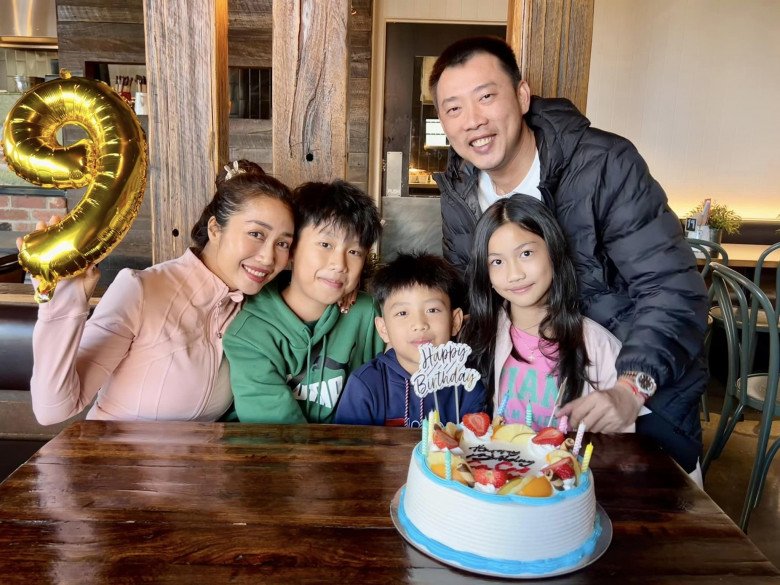Vướng tin đồn ly hôn khi đưa 3 con sang Úc định cư, Ốc Thanh Vân lên tiếng đáp trả - 2