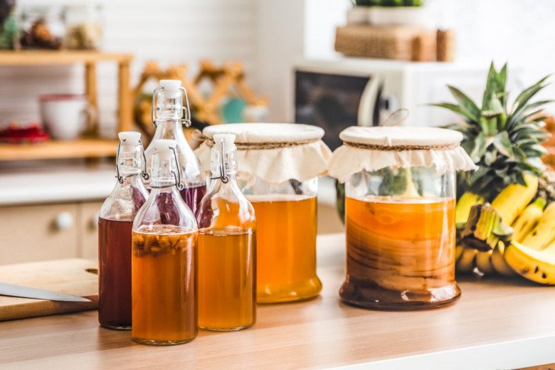 Trà Kombucha là một trong những thức uống có khả năng giảm thiểu cảm giác thèm uống tốt nhất trong thời gian giảm cân.