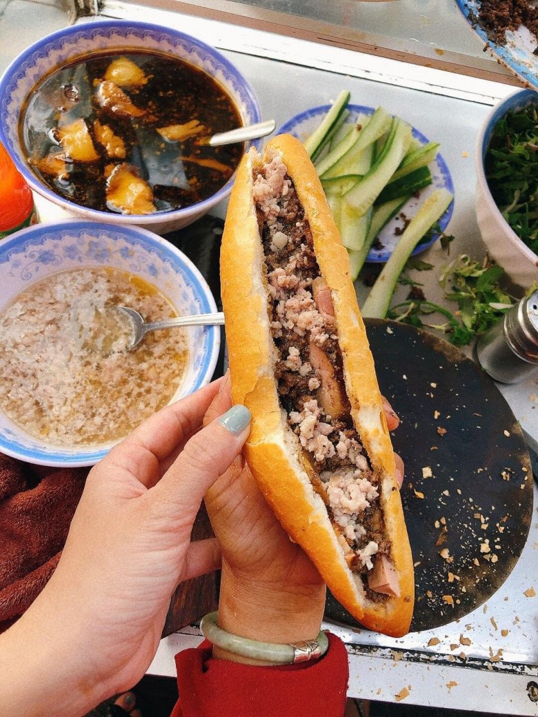 Đến Hội An ăn bánh mì ngon nhất thế giới: Đây là 5 địa chỉ chất lượng nhất! - 3