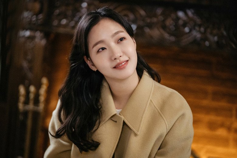 Kim Go Eun: Từ nàng thơ 18+ tới nữ chính phim đang thu trăm tỷ tại Việt Nam - 4