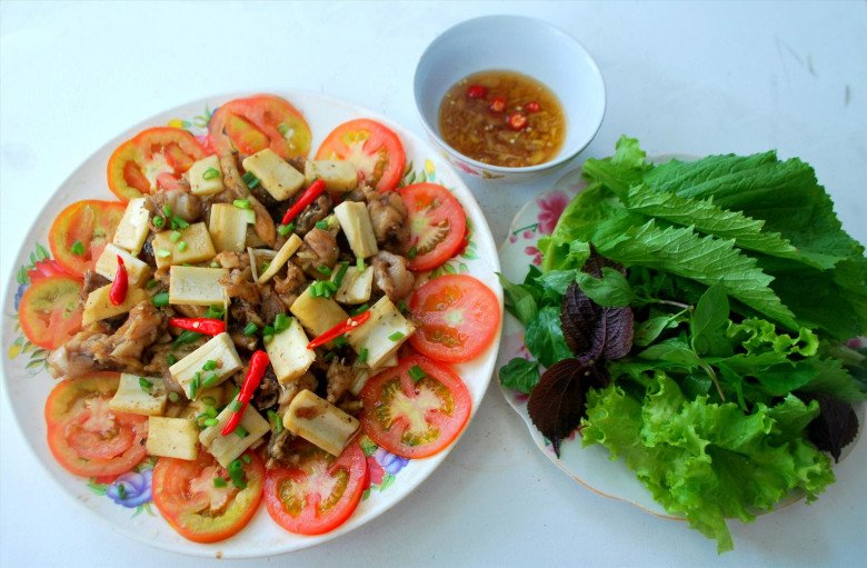 Đọt cau xào ếch đồng là món ngon tuyệt đỉnh