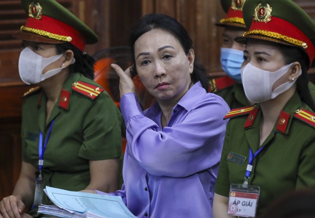 Bị cáo Trương Mỹ Lan. Ảnh: Duy Anh.