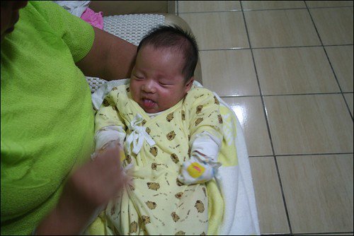 Sau sinh, việc chăm một em bé hoàn toàn không đơn giản. (Ảnh minh họa)