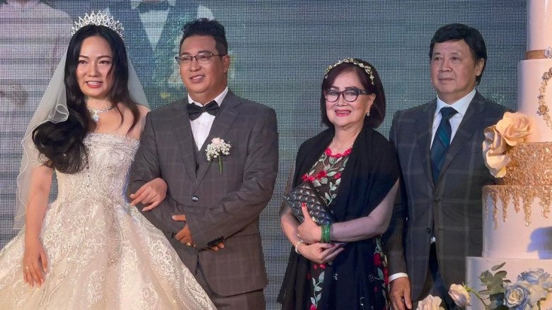 Hà Linh tổ chức đám cưới vào năm 2022.
