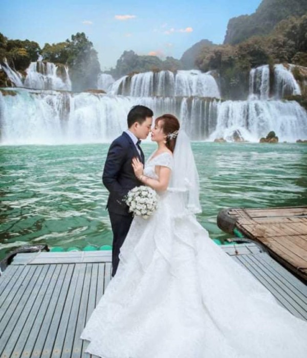 Hôn nhân hạnh phúc của cả hai ở hiện tại sau nhiều ồn ào 6 năm trước.