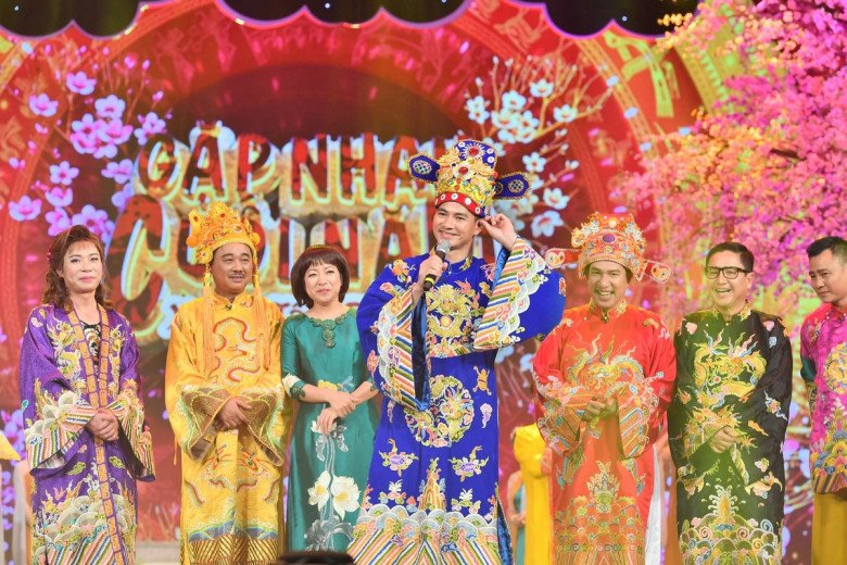 Dàn nghệ sĩ gắn bó với Táo Quân từ những mùa đầu tiên.