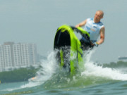 Clip Eva - Môtô nước nhào lộn trên biển Quy Nhơn