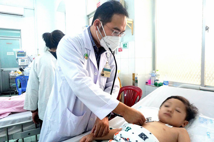 Bệnh viện Nhi đồng 2 từng điều trị cho trẻ bị man gan cao do sử dụng thuốc kháng sinh. Ảnh: BVCC.