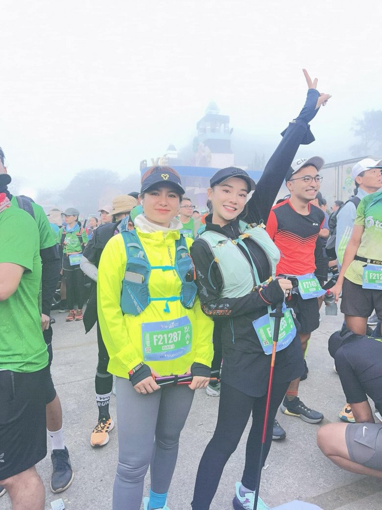 Nhã Phương đăng ảnh luyện tập khoe lưng ong, dáng đẹp hút mắt vẫn lộ vết tích amp;#34;bẻ cong vạn vậtamp;#34; - 8