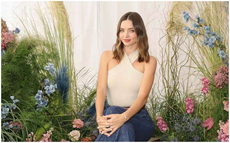 Miranda Kerr cũng là bà mẹ 4 con nổi đình nổi đám hiện nay khi cô vẫn xinh đẹp rạng ngời. 
